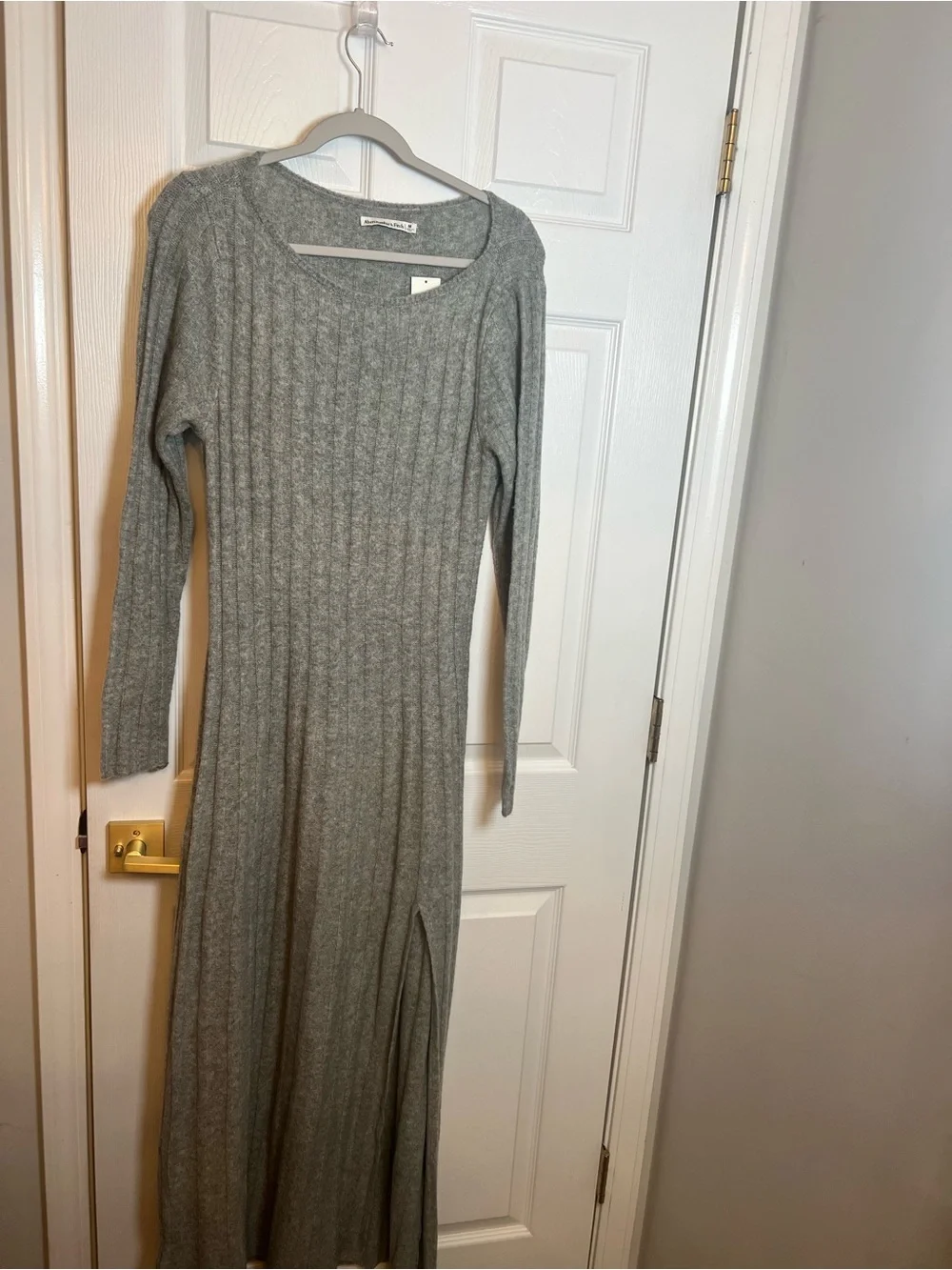 Abercrombie & Fitch Heathered Gray Ribbed Maxi Dress with Side Slit